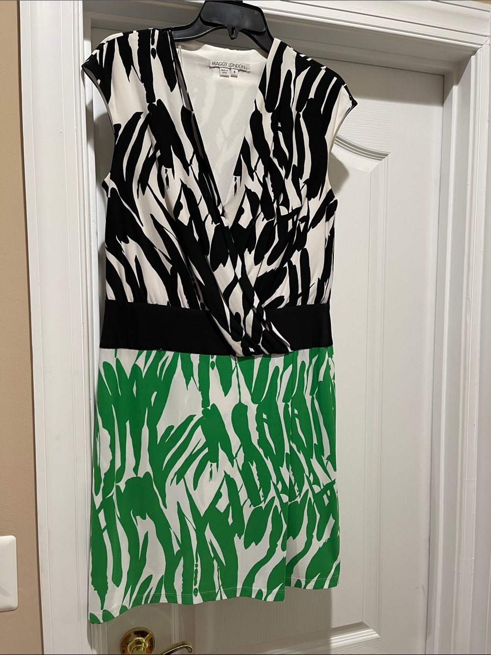 Maggy London Black, White & Green Print Wrap-Style Mini Dress Size 8